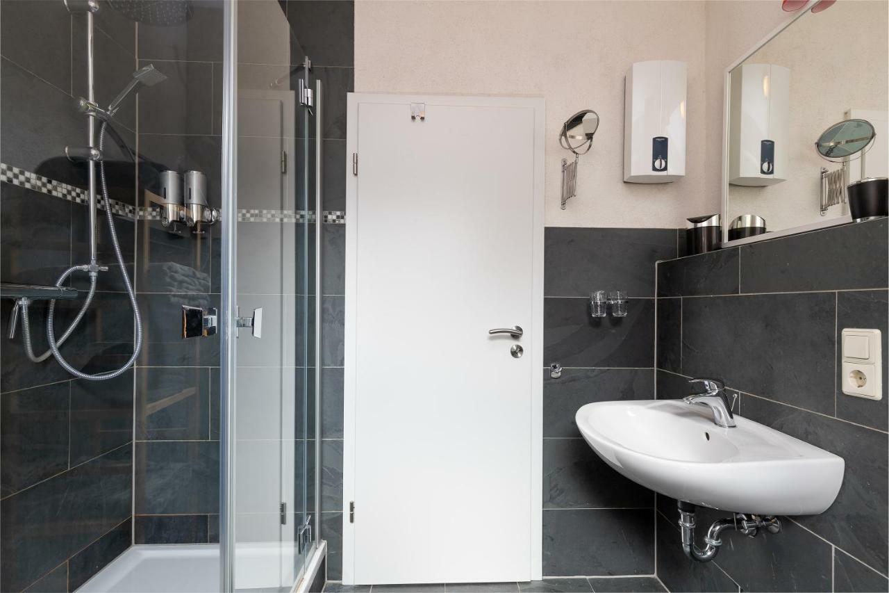 Апартаменты Haus Alte Rebe & Weisse Traube Кохем Экстерьер фото
