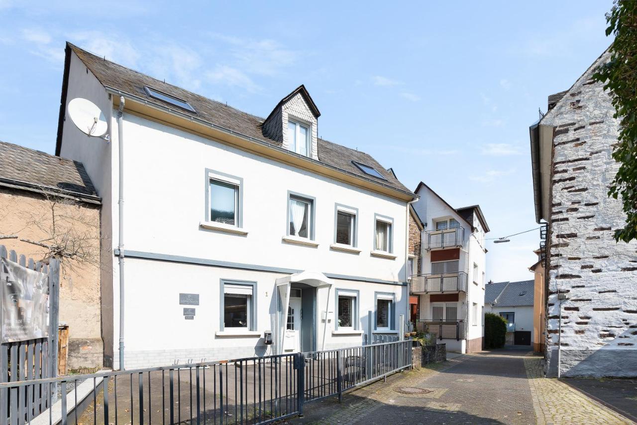Апартаменты Haus Alte Rebe & Weisse Traube Кохем Экстерьер фото