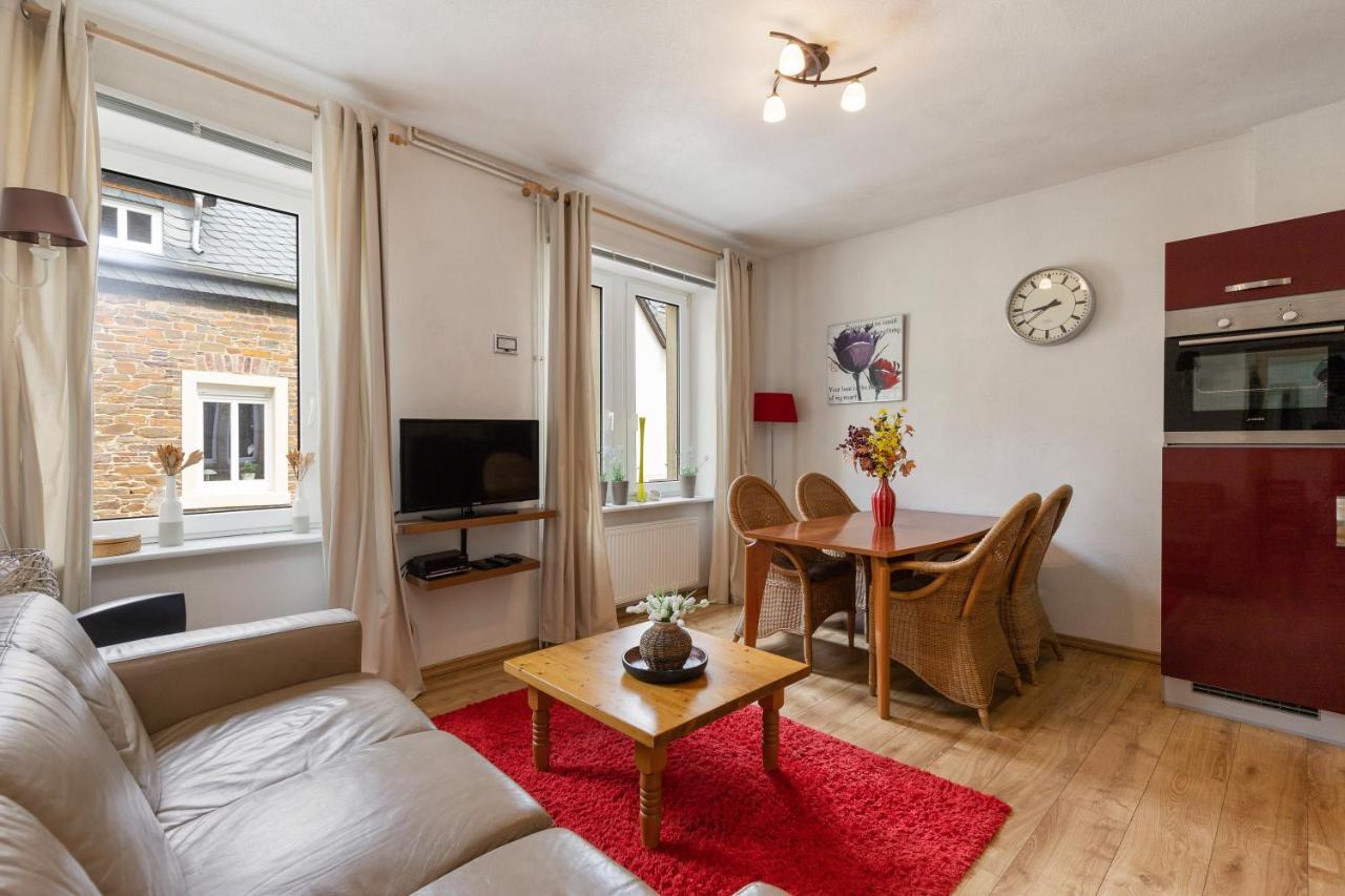 Апартаменты Haus Alte Rebe & Weisse Traube Кохем Экстерьер фото